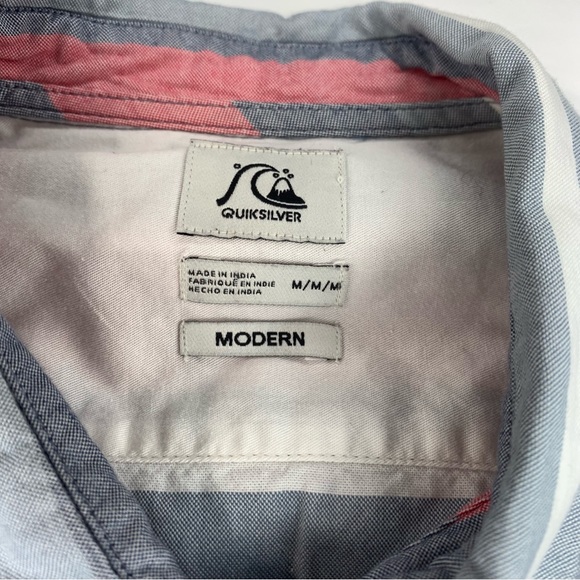 Quiksilver Men's Striped Button down short sleeve shirts size Medium - Picture 3 of 10